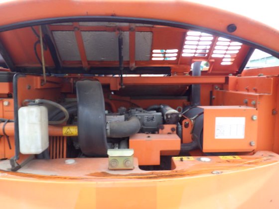 2012 hitachi zx75ur 3