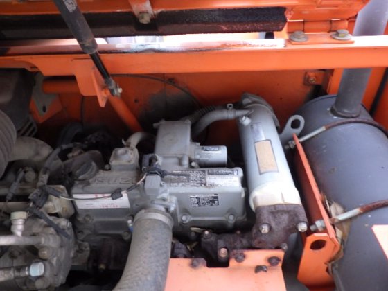 2012 hitachi zx75ur 3