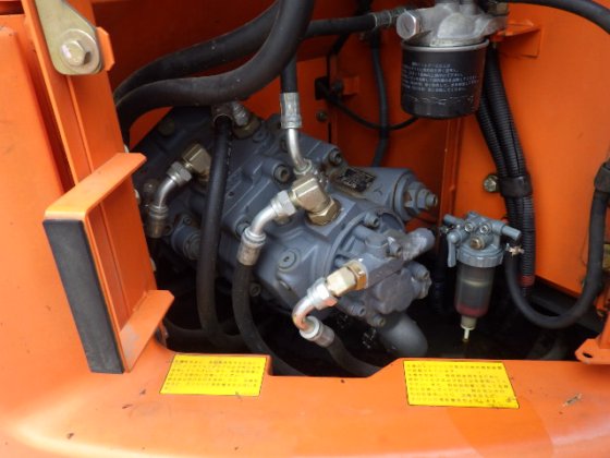 2012 hitachi zx75ur 3