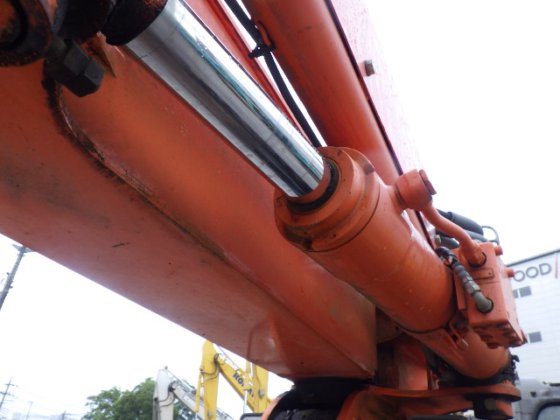 2012 hitachi zx75ur 3