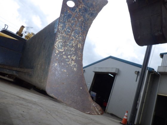 2012 hitachi zx75ur 3