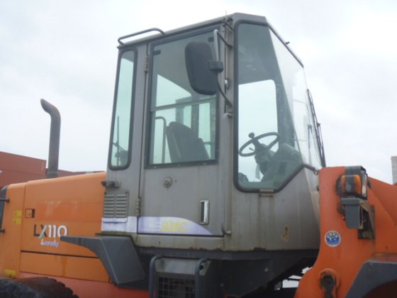 2004 Hitachi lx110 7
