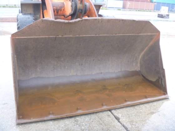 2004 Hitachi lx110 7