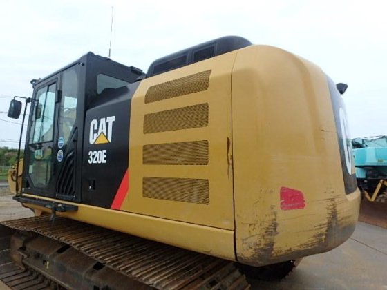 2016 CAT 320E
