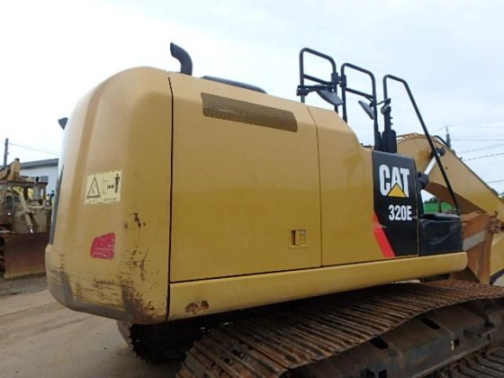 2016 CAT 320E