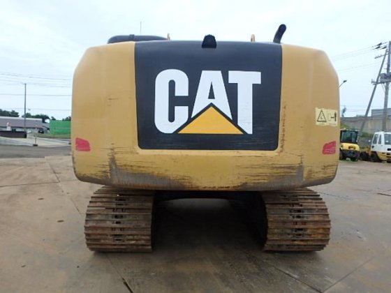 2016 CAT 320E