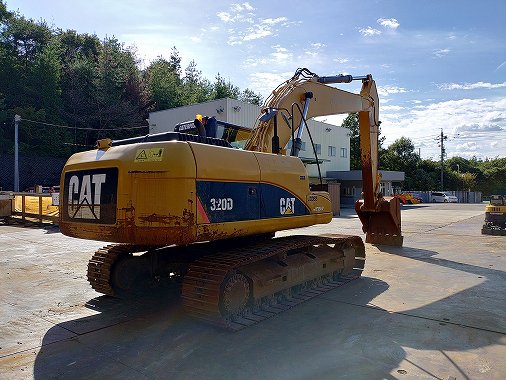 2012 CAT 320D