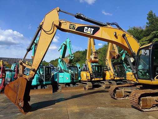2012 CAT 320D
