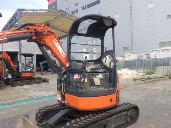 2014款日立ZX30UR 3