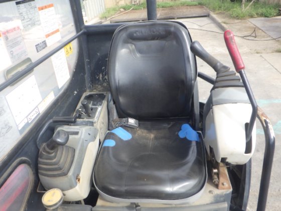 2014款日立ZX30UR 3