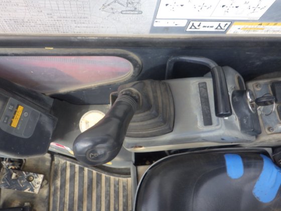 2014款日立ZX30UR 3