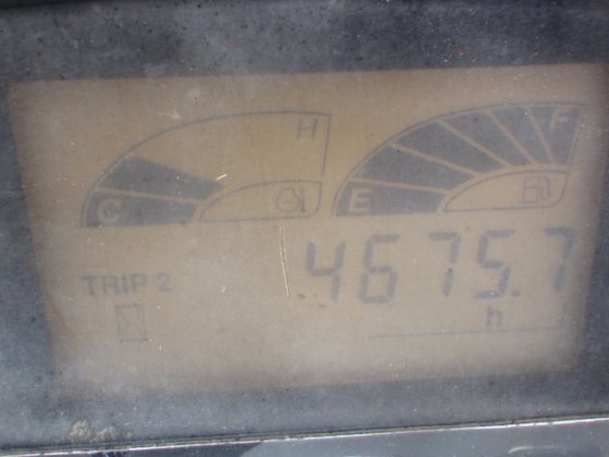 2014款日立ZX30UR 3