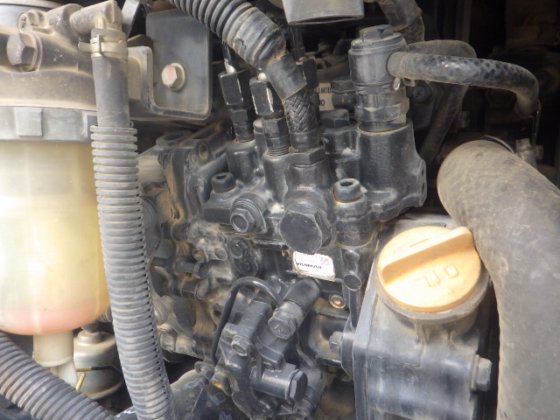 2014款日立ZX30UR 3