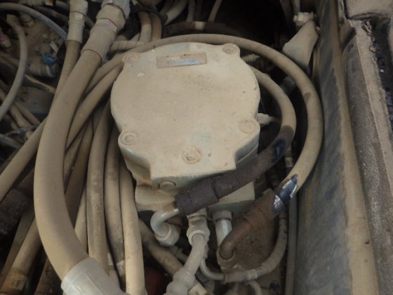 2014款日立ZX30UR 3