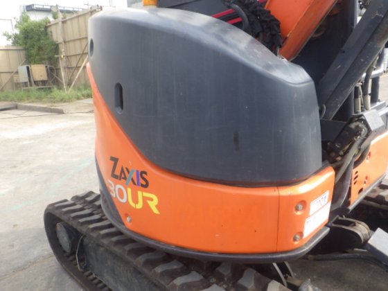 2014款日立ZX30UR 3