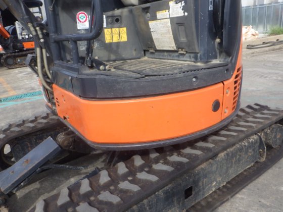 2014款日立ZX30UR 3