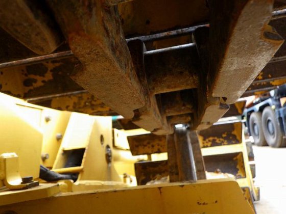 2011 小松 D21P 8E0