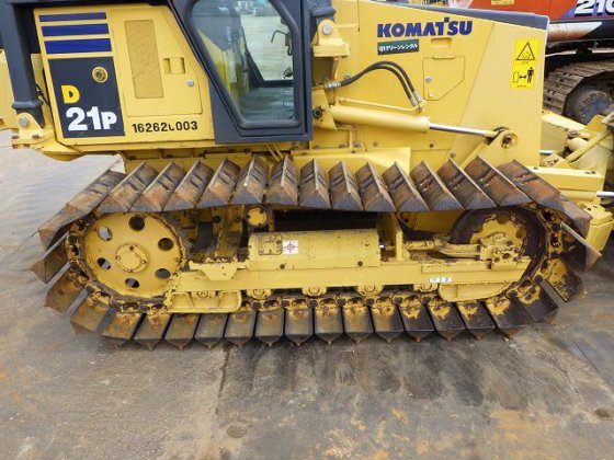 2011 小松 D21P 8E0