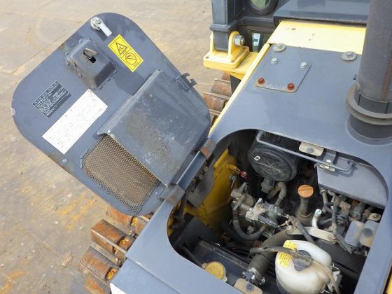 2011 小松 D21P 8E0