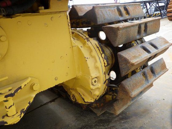 2011 小松 D21P 8E0