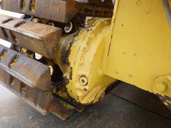 2011 小松 D21P 8E0