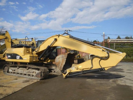 2007 CAT 320DL