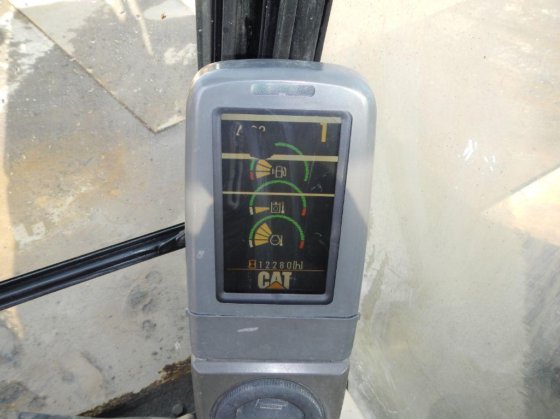 2007 CAT 320DL