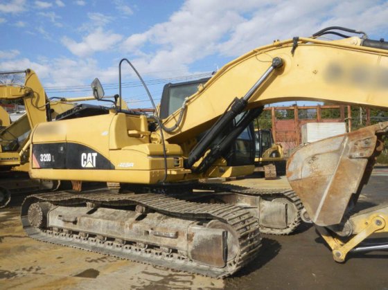 2007 CAT 320DL
