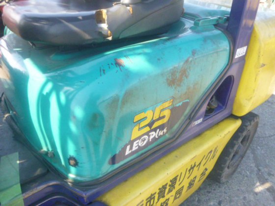 2001年小松FD25T 14