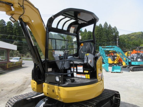 2017 CAT 050ESR