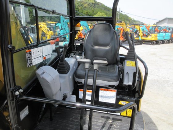 2017 CAT 050ESR