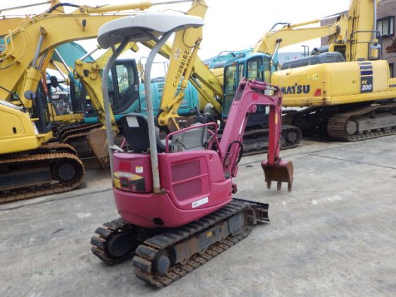 2013 YANMAR VIO17