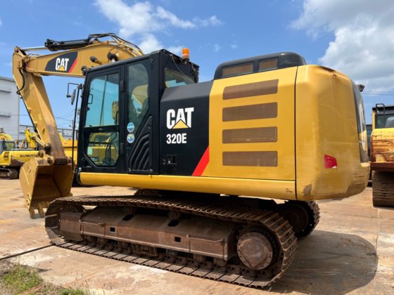 2017 Cat 320e 2