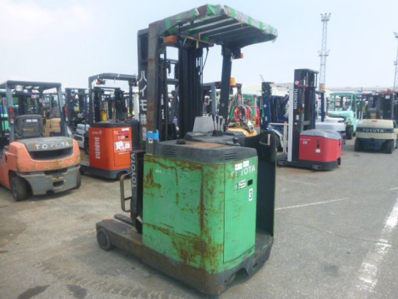 2014 年 TOYOTA 7FBR15