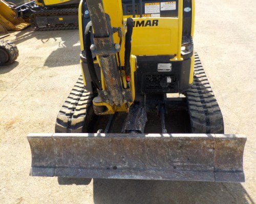 2017 YANMAR Vio17