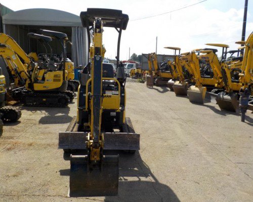 2017 YANMAR Vio17