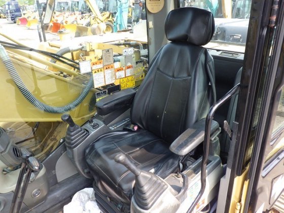 2009 卡特彼勒 320D E