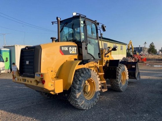 2017年CAT 910K