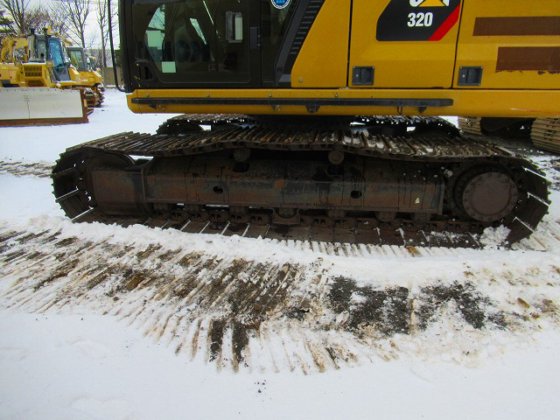 2018 年 CAT 320
