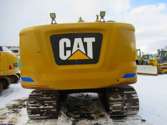 2018 年 CAT 320