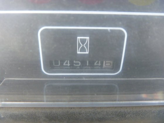 2004 MITSUBISHI FD70