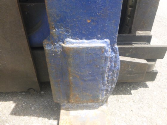 2001年小松FD25T 14