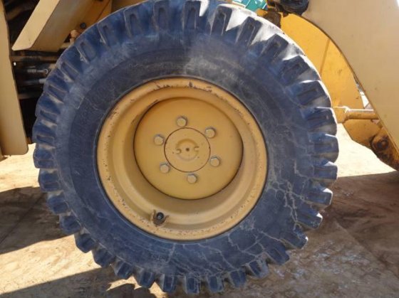 2006 CAT 901B