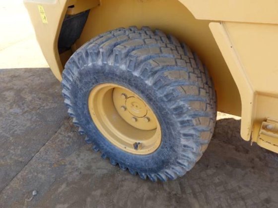 2006 CAT 901B