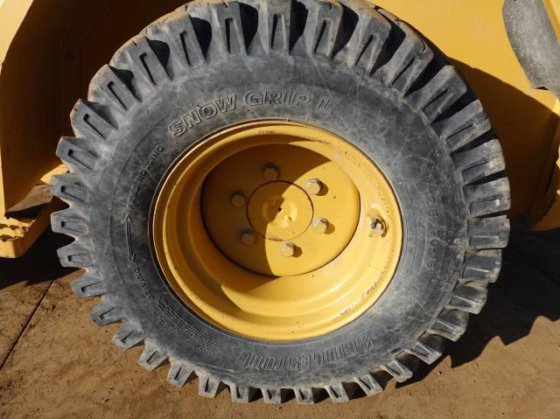 2006 CAT 901B