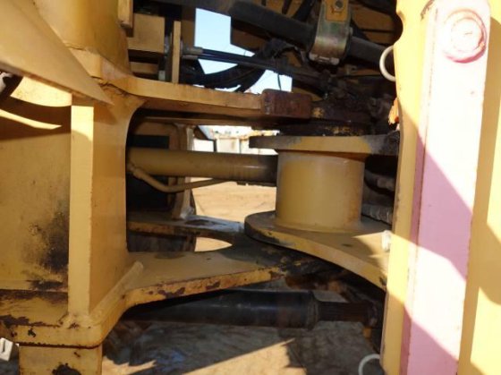 2006 CAT 901B