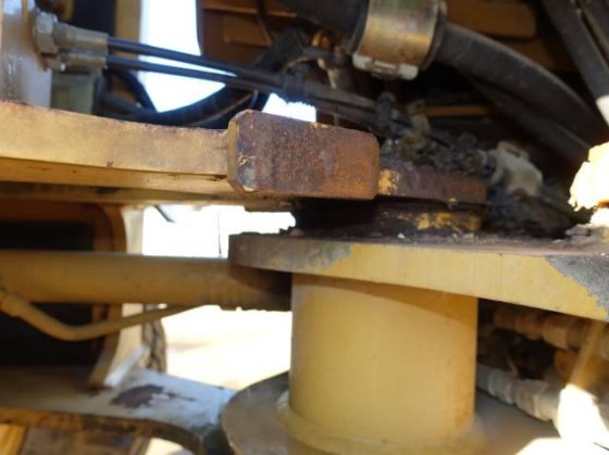 2006 CAT 901B
