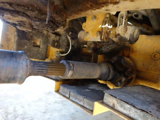 2006 CAT 901B