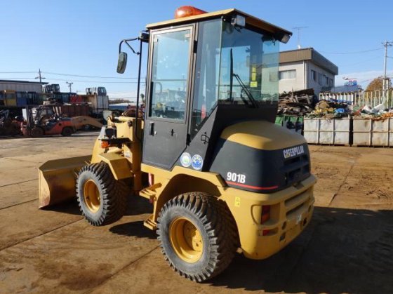 2006 CAT 901B