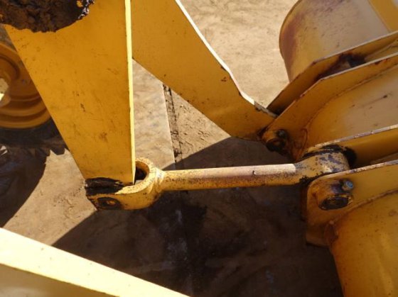 2006 CAT 901B